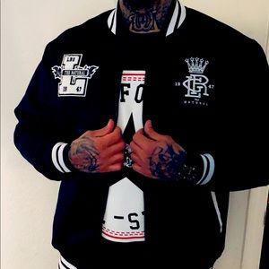 LRG with tags still in package LAST 2! L/XL